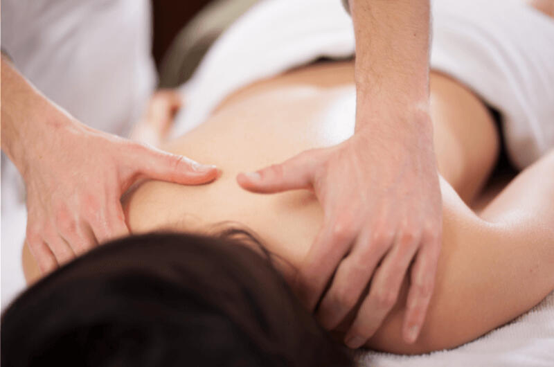 Rücken-,Schulter- & Nackenmassage